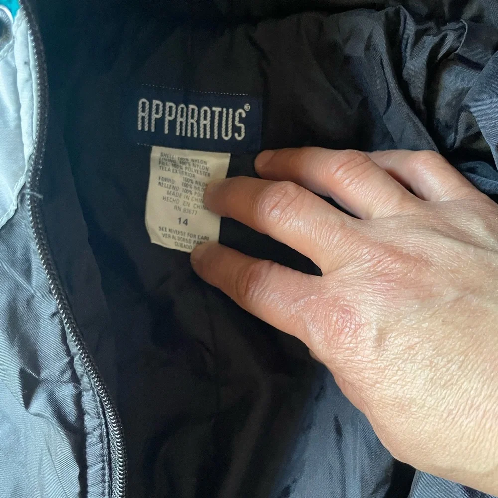 Snowsuit - Picture 4 of 6